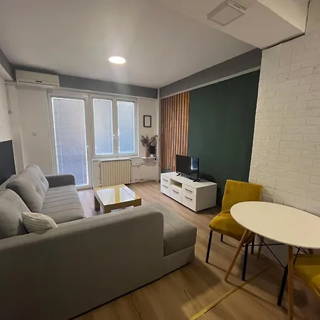 The Nook - Free Parking